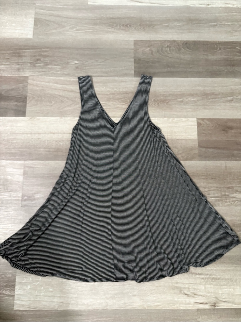 American Eagle Outfitters Black & White Striped V-Neck Swing Tank